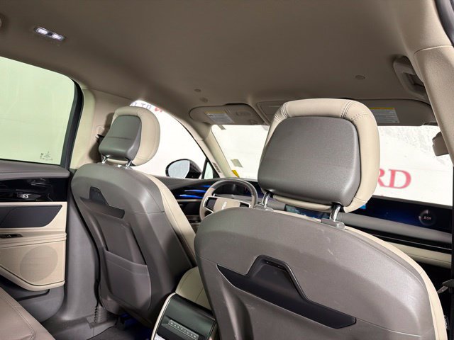 Certified 2025 Lincoln Nautilus Premier AWD/4WD image 36