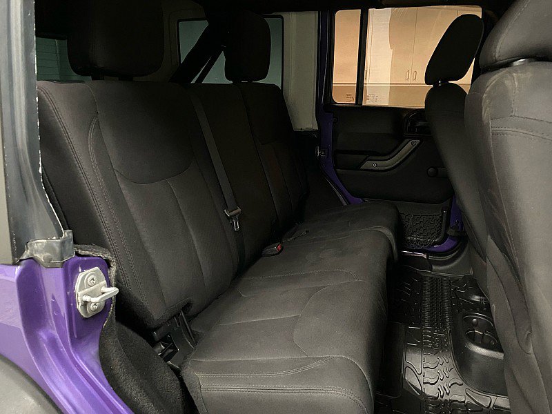 Used 2018 Jeep Wrangler Unlimited Sport w/ Max Tow Package image 13