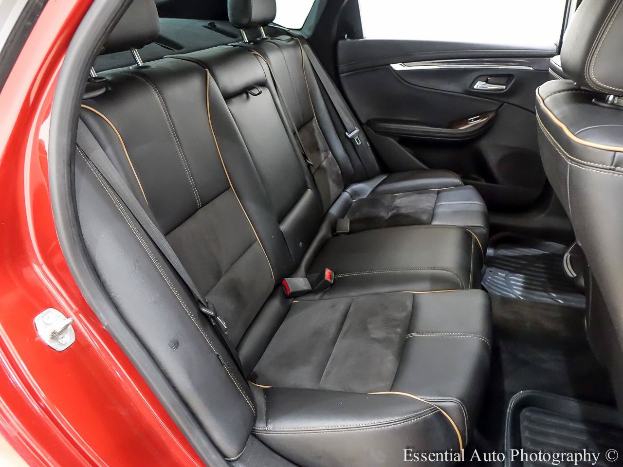 Used 2015 Chevrolet Impala LT w/ Convenience Package FWD image 30