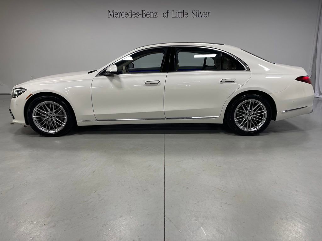 Used 2023 Mercedes-Benz S 580 4MATIC Sedan image 2