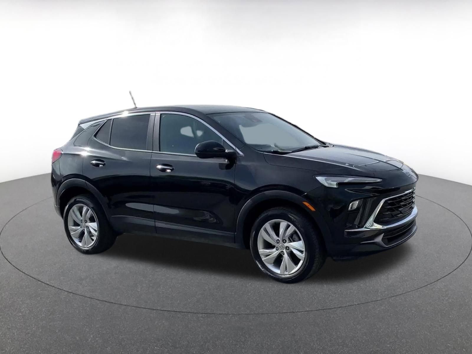 Used 2025 Buick Encore GX Preferred image 2