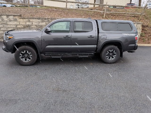 Used 2023 Toyota Tacoma TRD Off-Road image 6