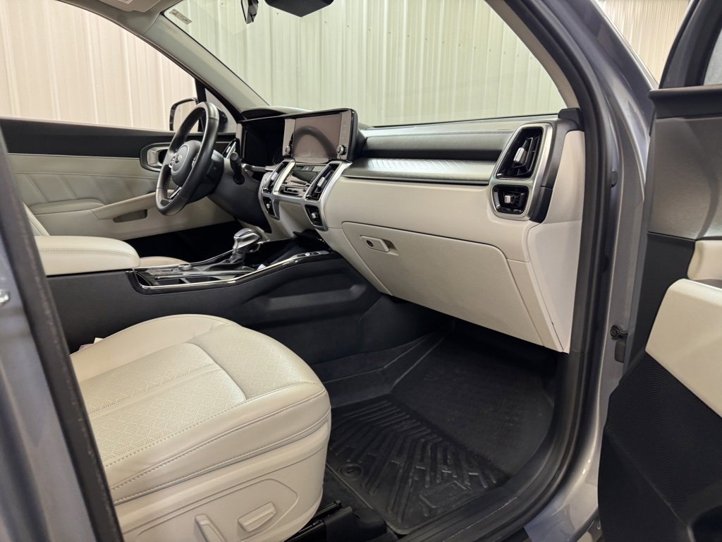 Used 2021 Kia Sorento SX image 27