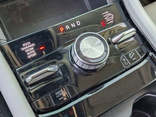 Used 2023 Jeep Grand Cherokee Overland w/ Luxury Tech Group IV image 29