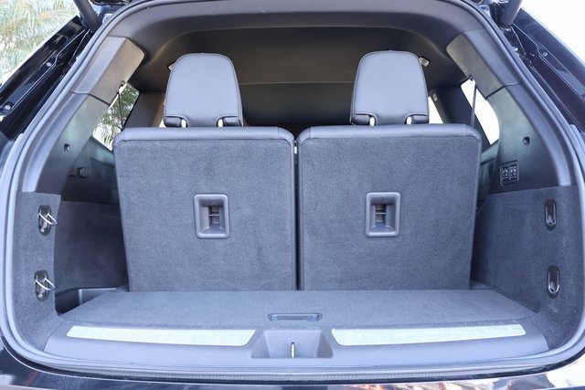 Used 2024 Cadillac XT6 Premium Luxury image 17