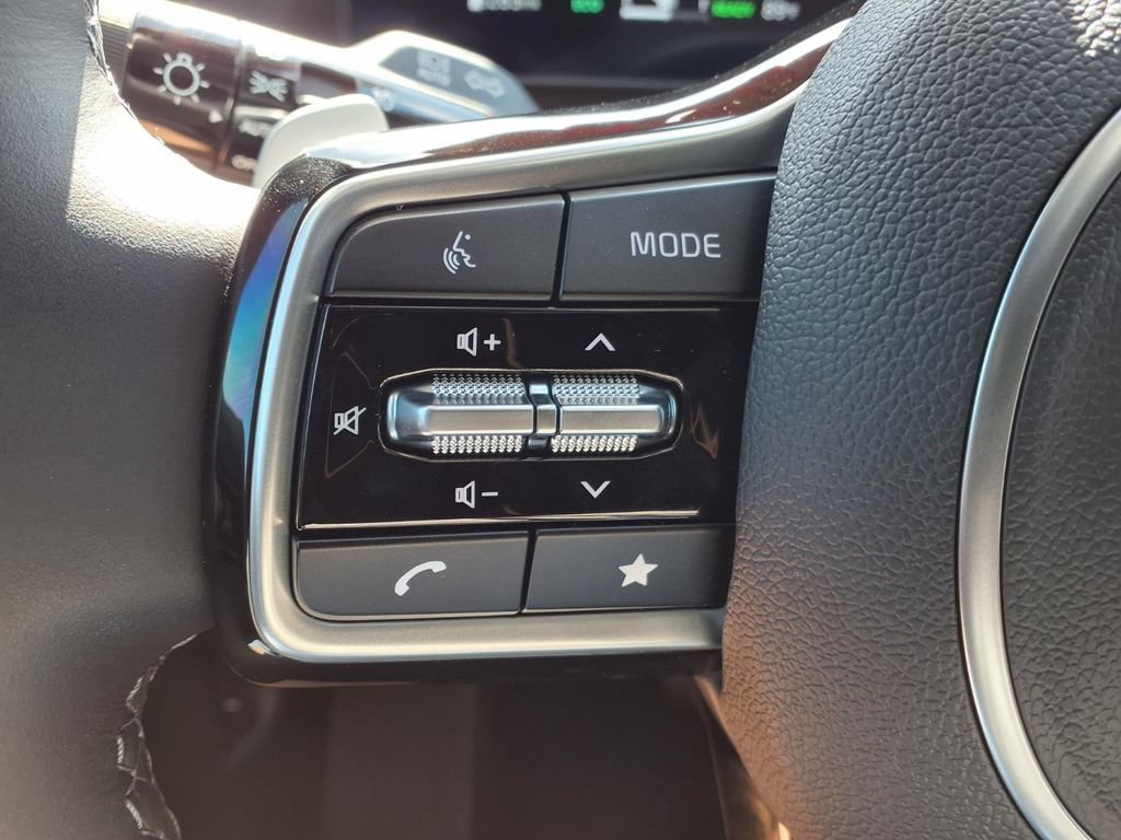 Certified 2026 Kia Carnival SX Prestige FWD image 20