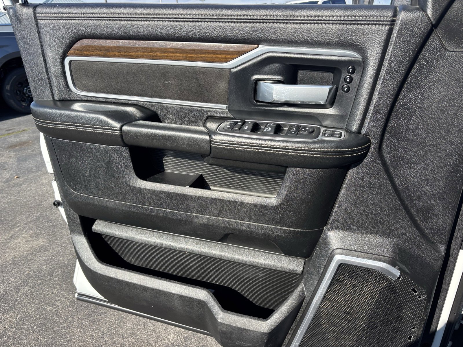 Used 2023 RAM 2500 Laramie image 17