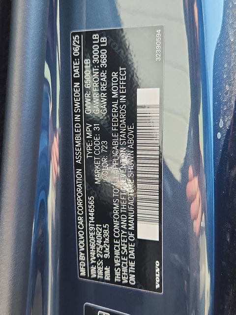 New 2026 Volvo XC90 T8 Plus w/ Protection Package Premier image 24