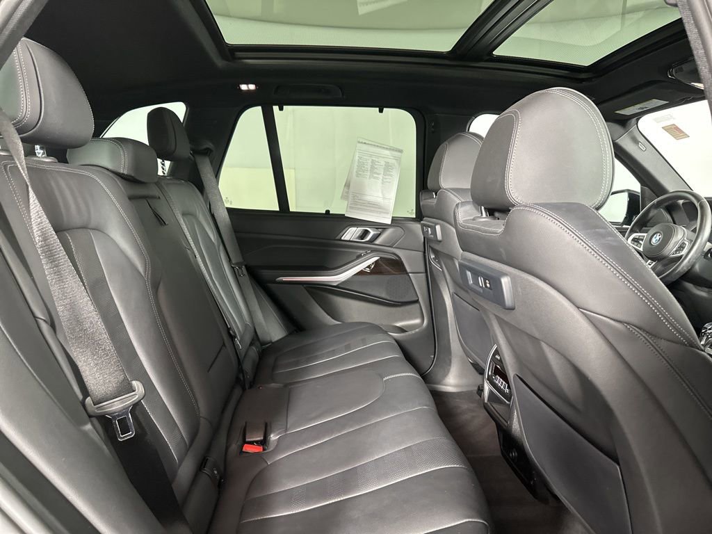 Used 2021 BMW X5 xDrive45e w/ M Sport Package image 29