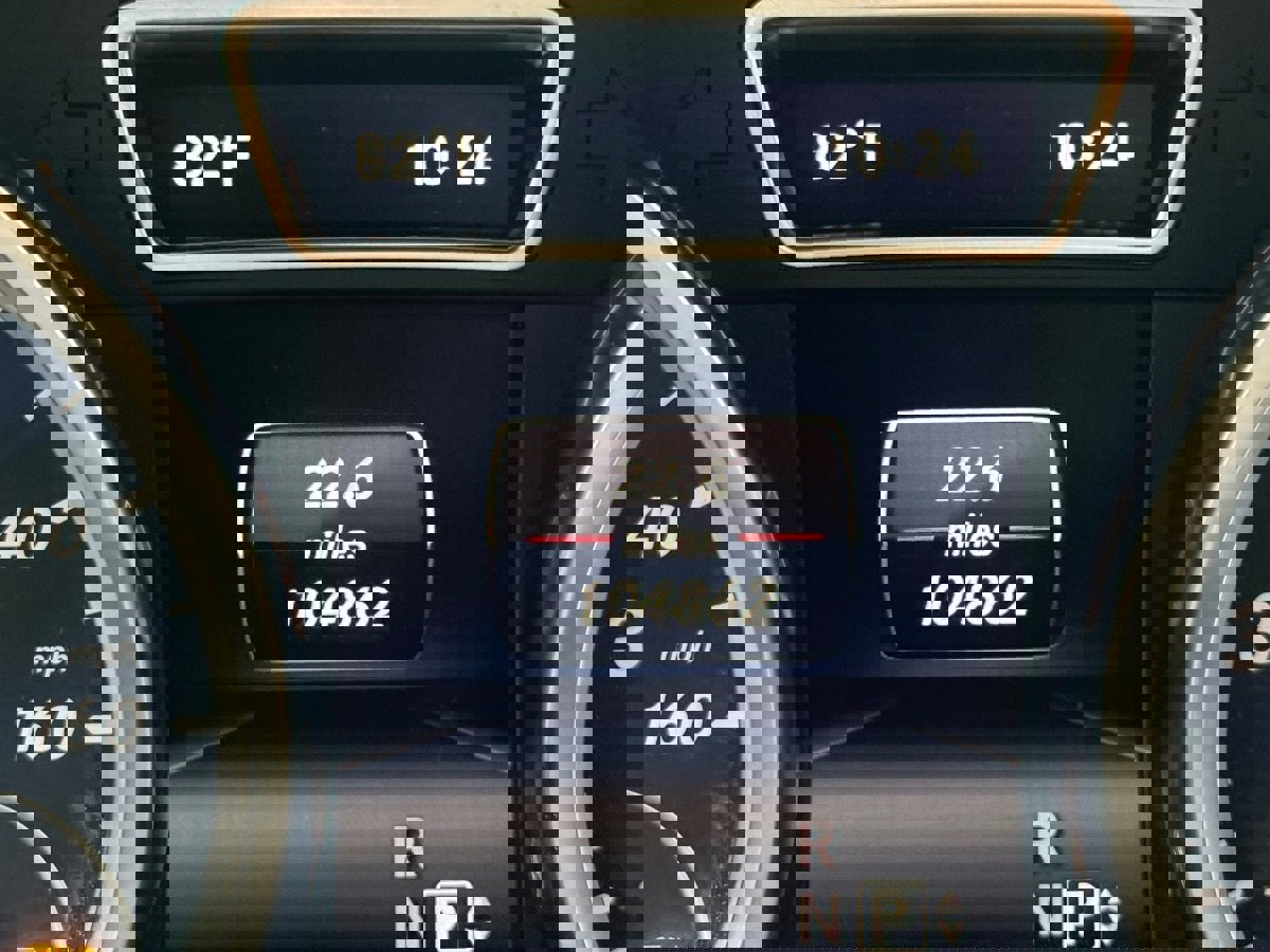 Used 2014 Mercedes-Benz GL 550 4MATIC image 35