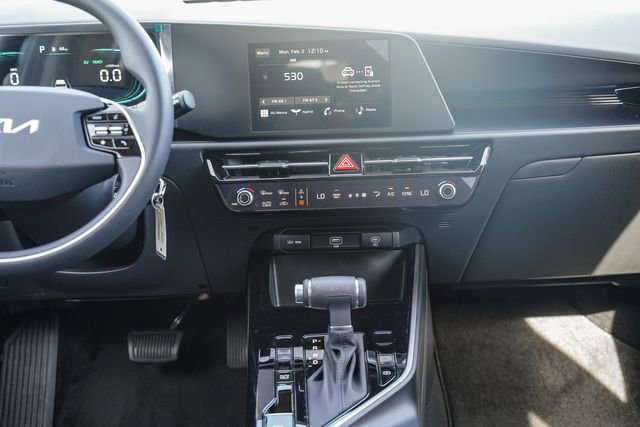New 2026 Kia Niro LX FWD image 6