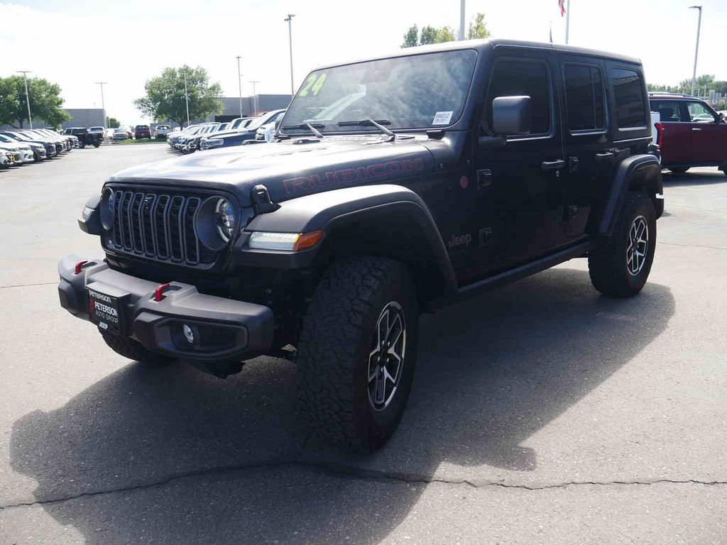 Used 2024 Jeep Wrangler Unlimited Rubicon w/ Technology Group AWD/4WD image 4