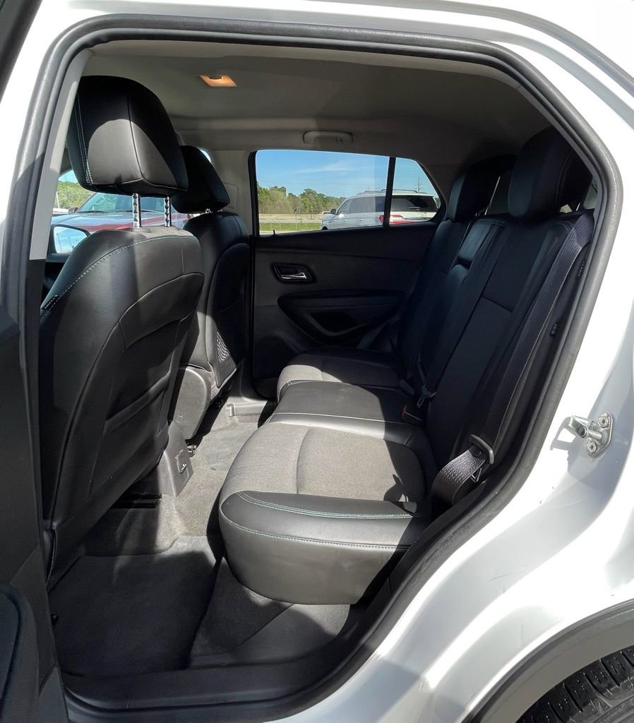 Used 2015 Chevrolet Trax LT w/ LT Plus Package image 32