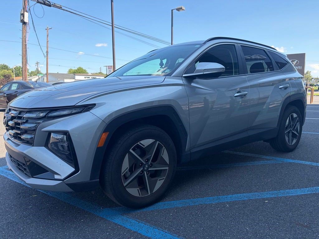 Certified 2025 Hyundai Tucson SEL AWD/4WD image 7