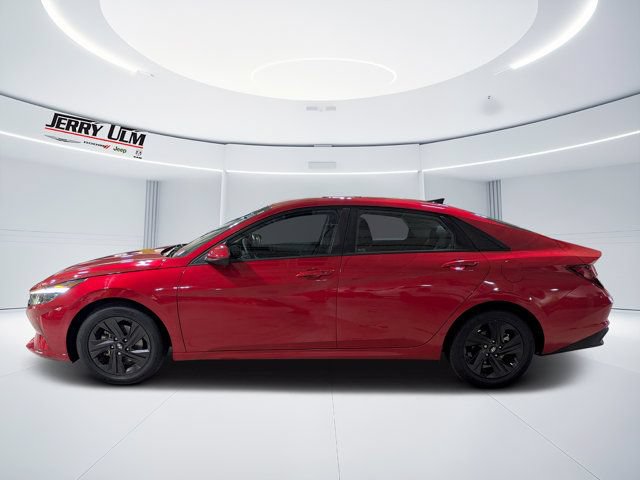 Used 2023 Hyundai Elantra SEL FWD image 6
