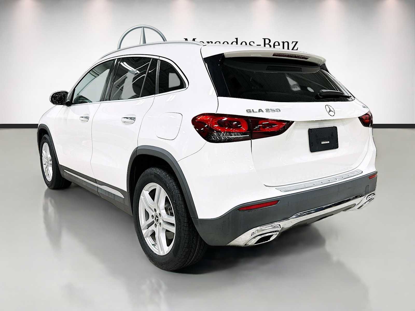 Used 2021 Mercedes-Benz GLA 250 4MATIC image 7