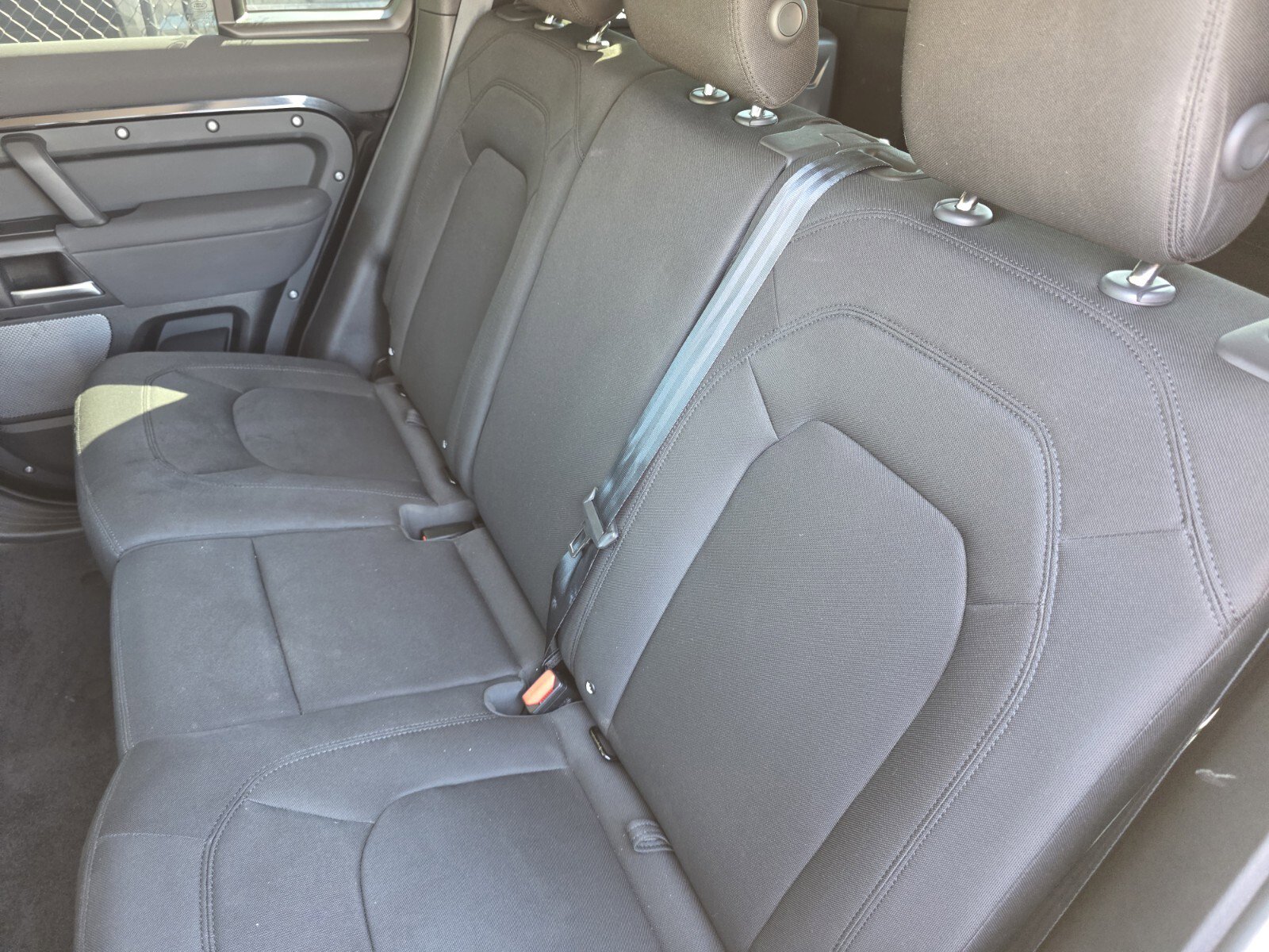 Used 2023 Land Rover Defender 110 image 14