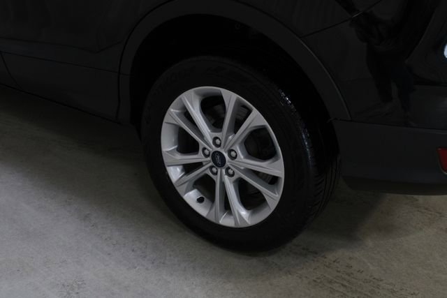 Used 2017 Ford Escape SE image 29