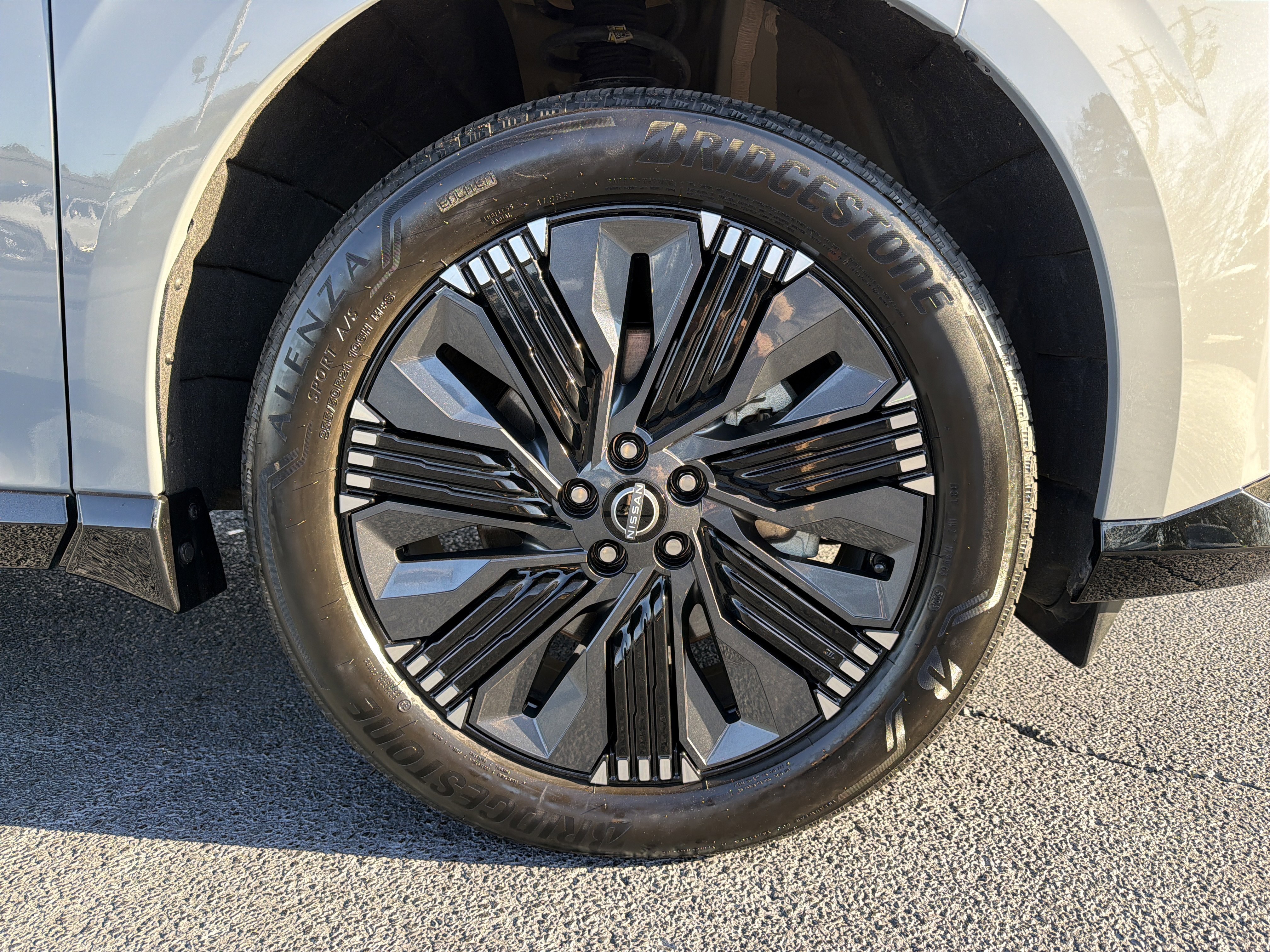 Used 2025 Nissan Murano Platinum w/ Cargo Package image 12