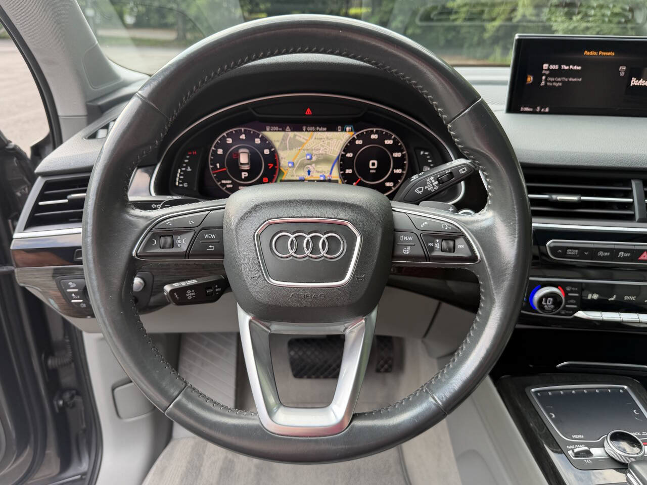 Used 2017 Audi Q7 3.0T Prestige AWD/4WD image 10