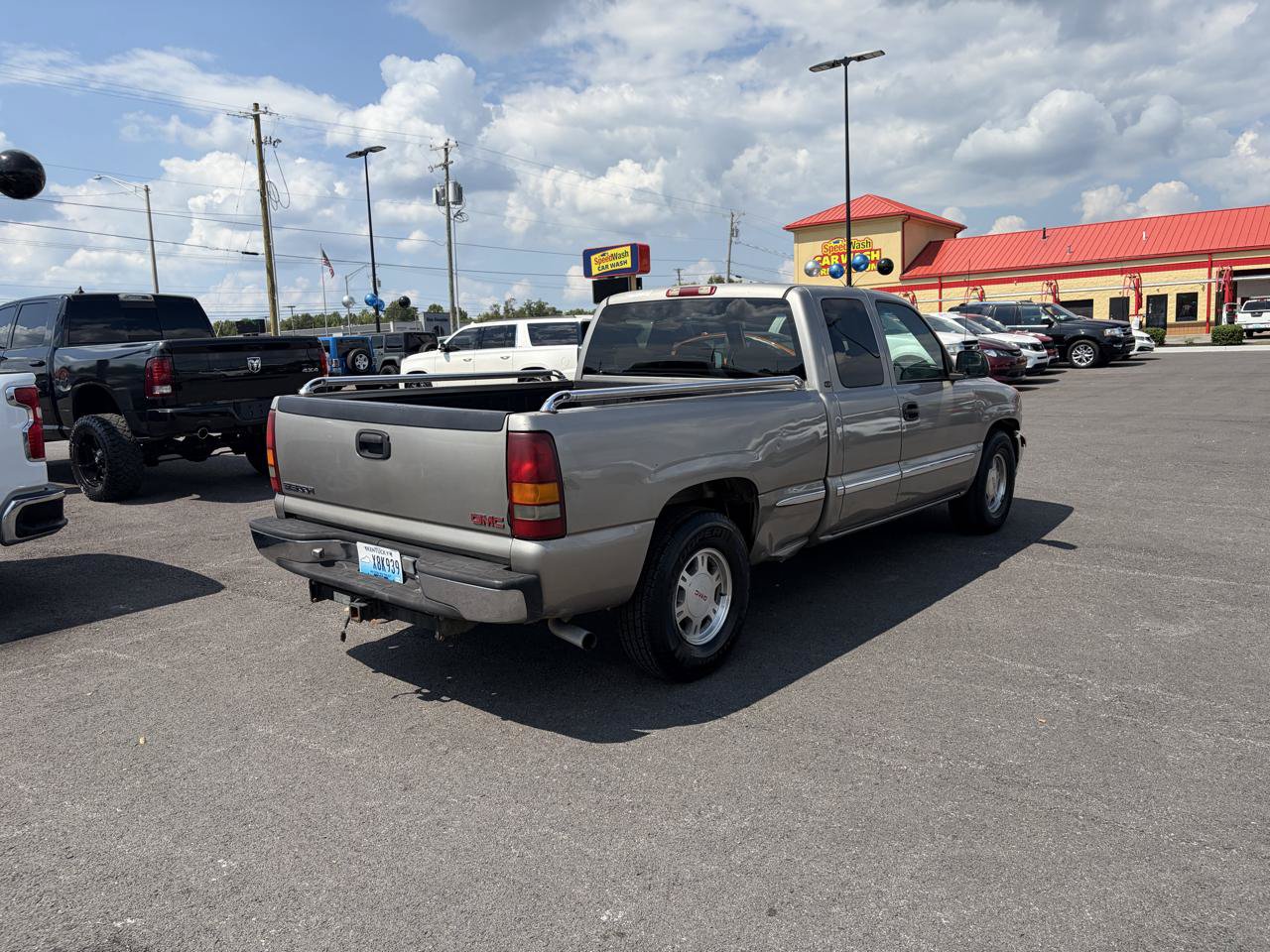 Used 2000 GMC Sierra 1500 2WD Extended Cab image 3