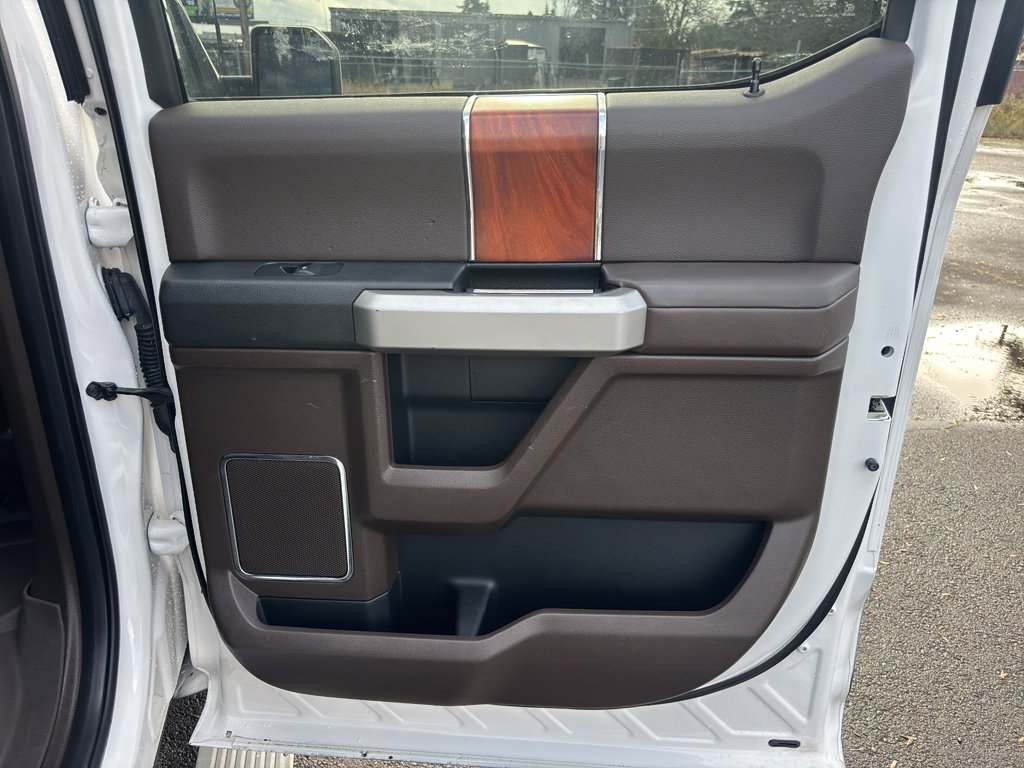 Used 2016 Ford F150 King Ranch w/ Equipment Group 601A Luxury image 9