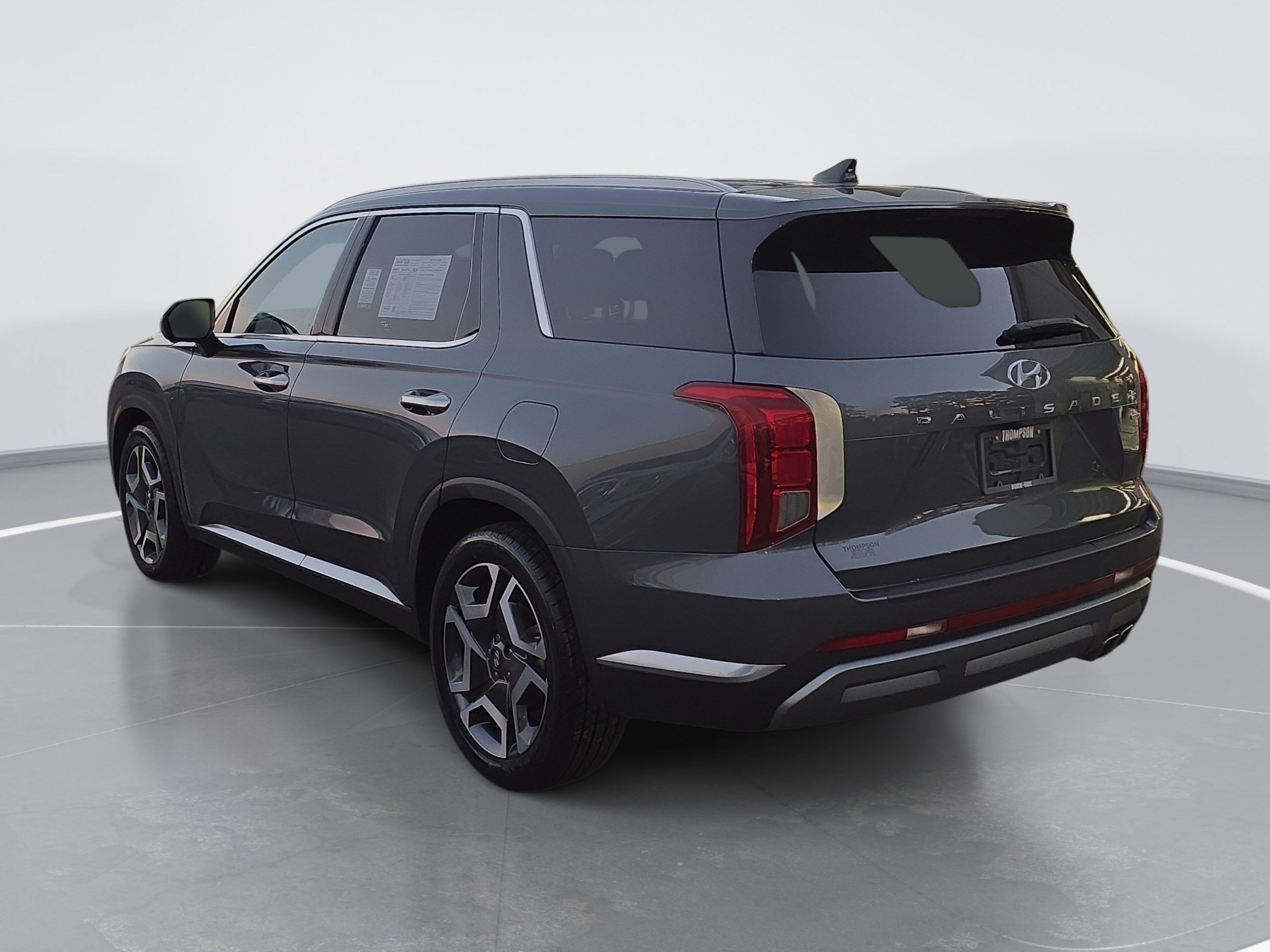 Used 2025 Hyundai Palisade Limited AWD/4WD image 5