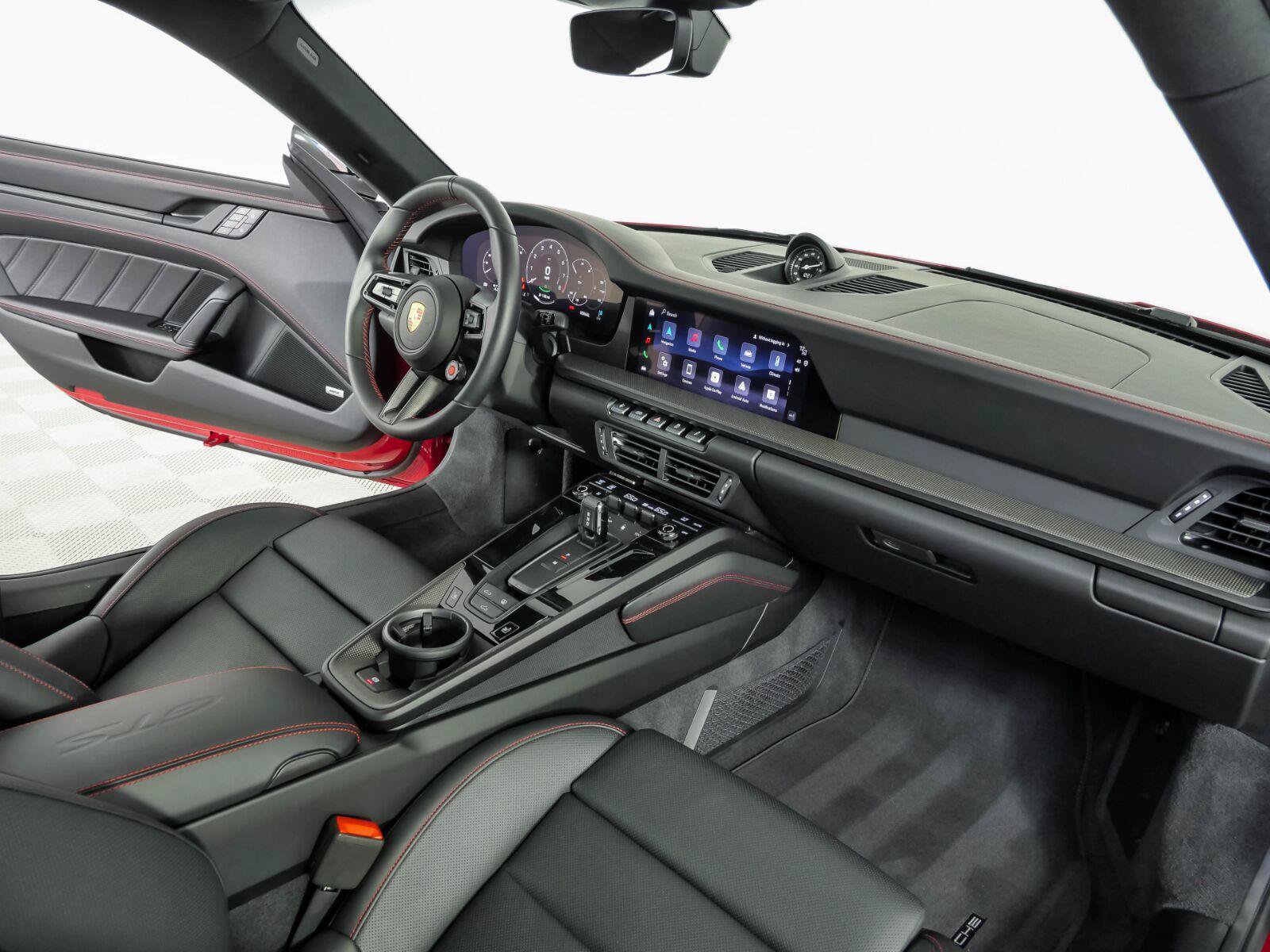 Used 2026 Porsche 911 Carrera GTS RWD image 20