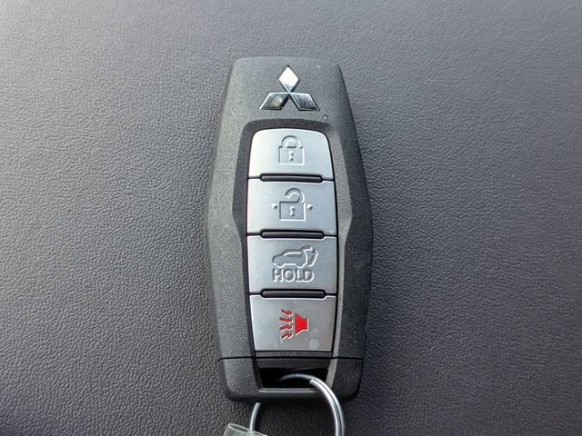 New 2026 Mitsubishi Outlander SEL Black Edition FWD image 34