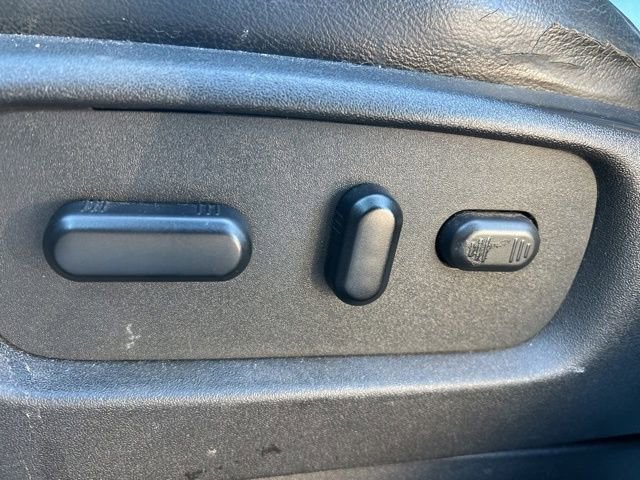 Used 2013 Ford Explorer XLT image 25