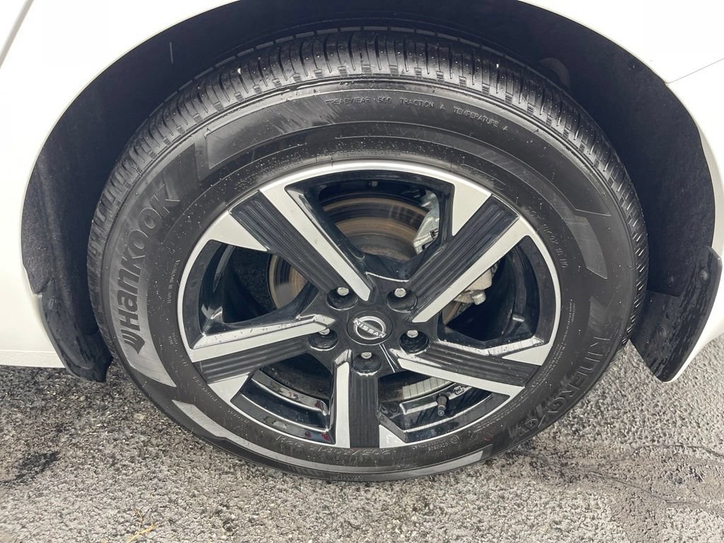 Certified 2025 Nissan Sentra SV w/ Trunk Package FWD image 25