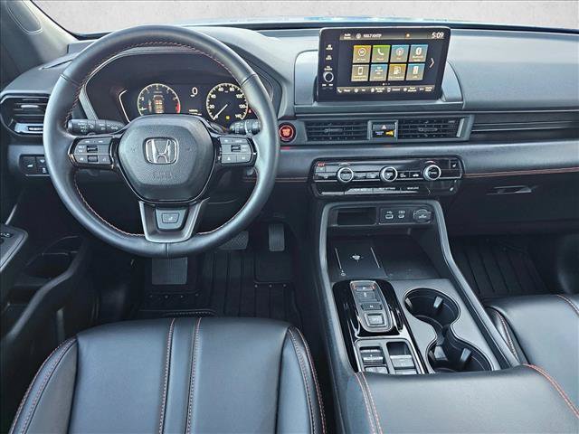 Used 2025 Honda Pilot TrailSport image 20