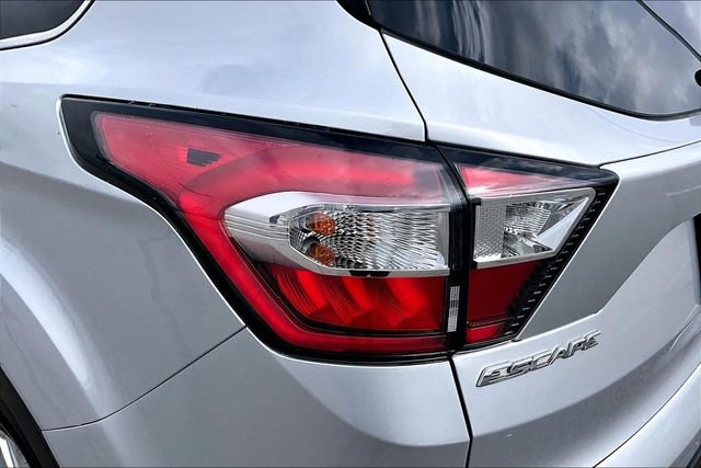 Used 2018 Ford Escape SEL image 29