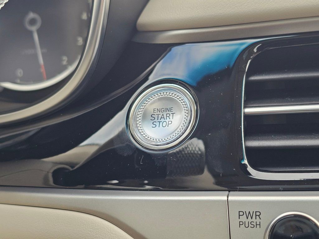 New 2026 Genesis G70 2.5T Prestige image 17