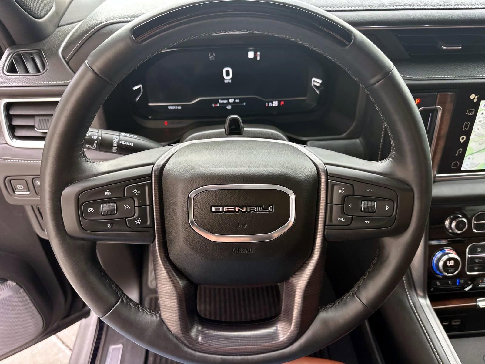 Used 2023 GMC Yukon XL Denali Ultimate image 16