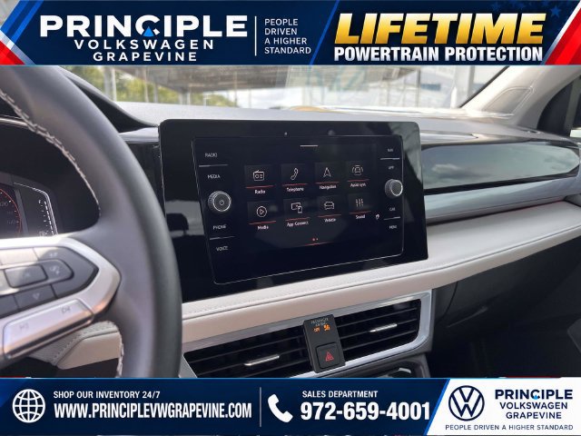 Used 2025 Volkswagen Taos SEL AWD/4WD image 19