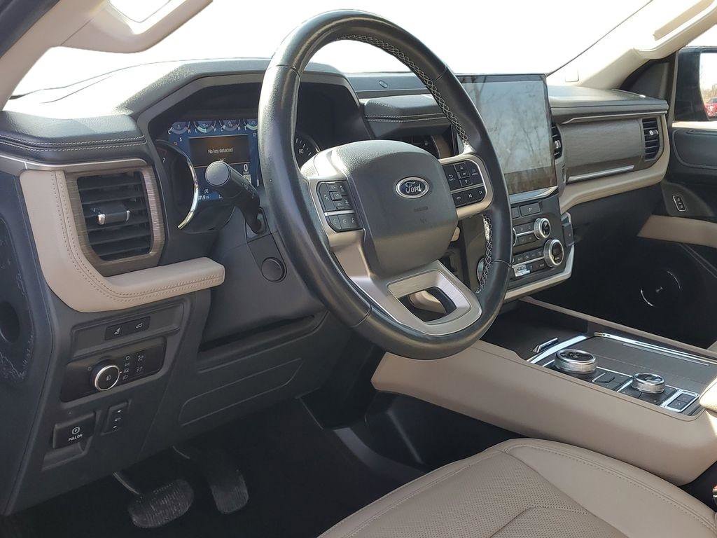 Used 2024 Ford Expedition Max Limited image 8