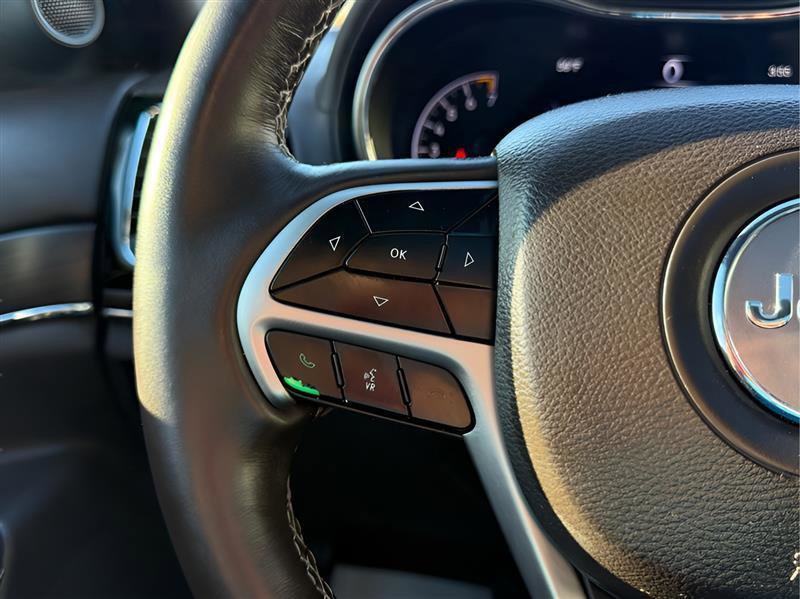 Used 2019 Jeep Grand Cherokee Overland RWD image 18