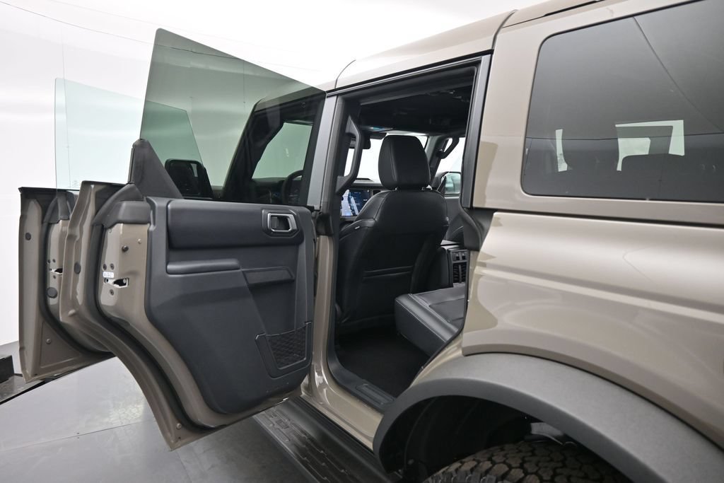 New 2026 Ford Bronco Outer Banks w/ Sasquatch Package AWD/4WD image 19