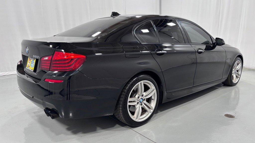 Used 2016 BMW 550i xDrive Sedan AWD/4WD image 5