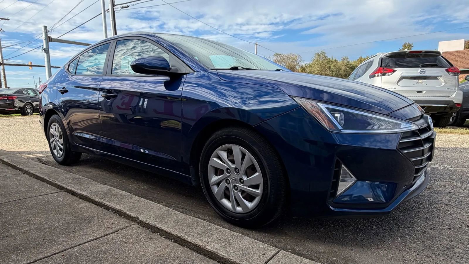 Used 2020 Hyundai Elantra SE image 4