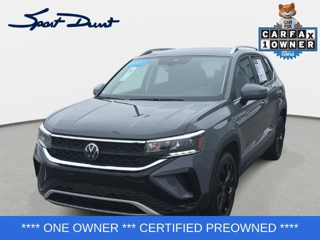 Used 2023 Volkswagen Taos SE w/ Black Wheel Package