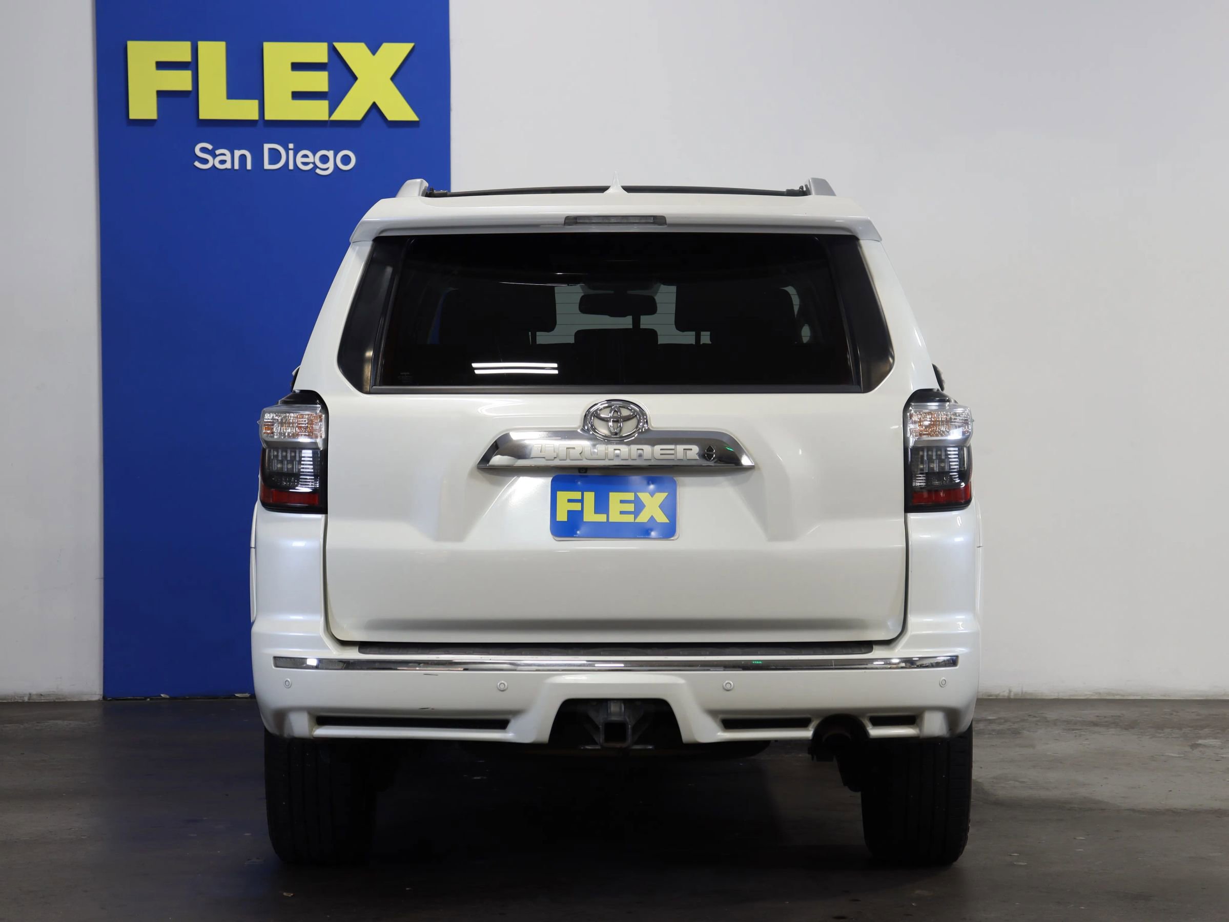 Used 2014 Toyota 4Runner Limited image 4