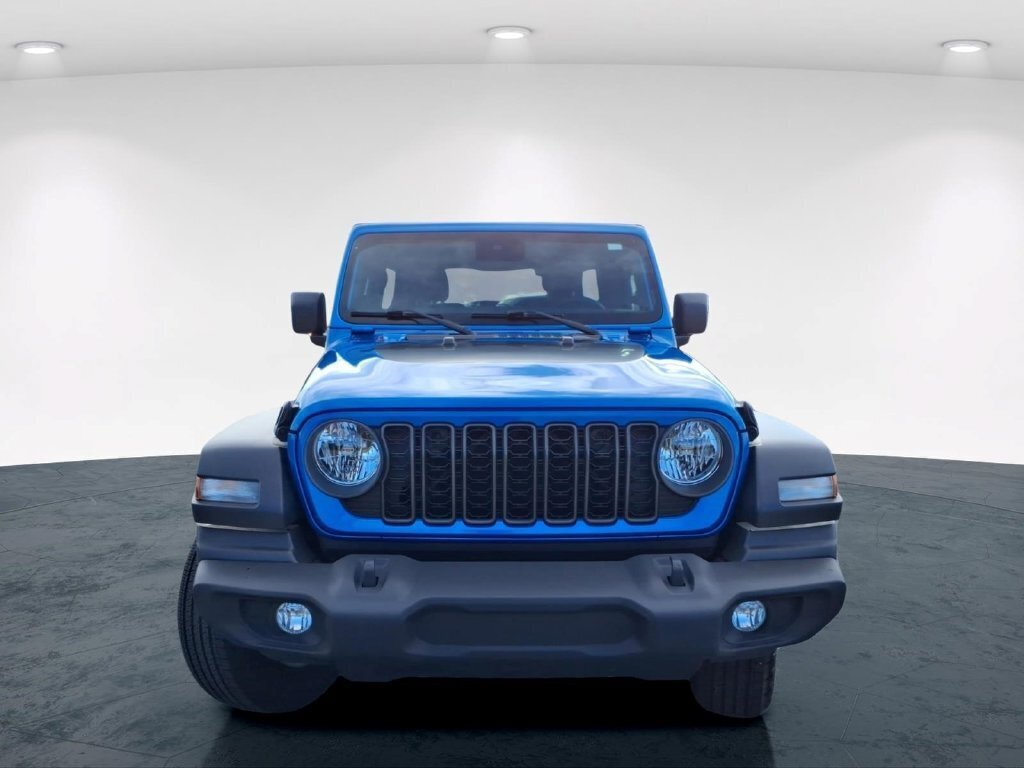 Used 2024 Jeep Wrangler Unlimited Sport AWD/4WD image 4