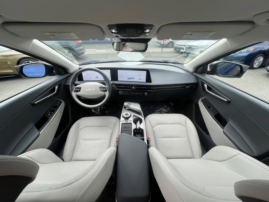 Used 2024 Kia EV6 Wind image 25