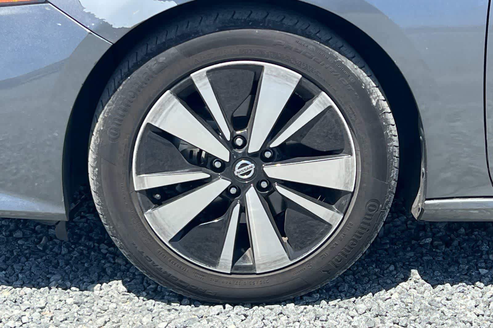 Used 2022 Nissan Altima 2.5 SV FWD image 12