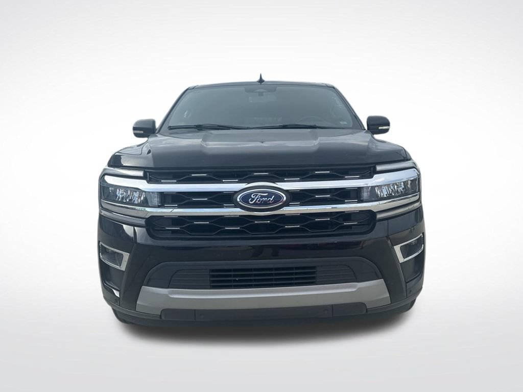 Used 2024 Ford Expedition Max Limited RWD image 2