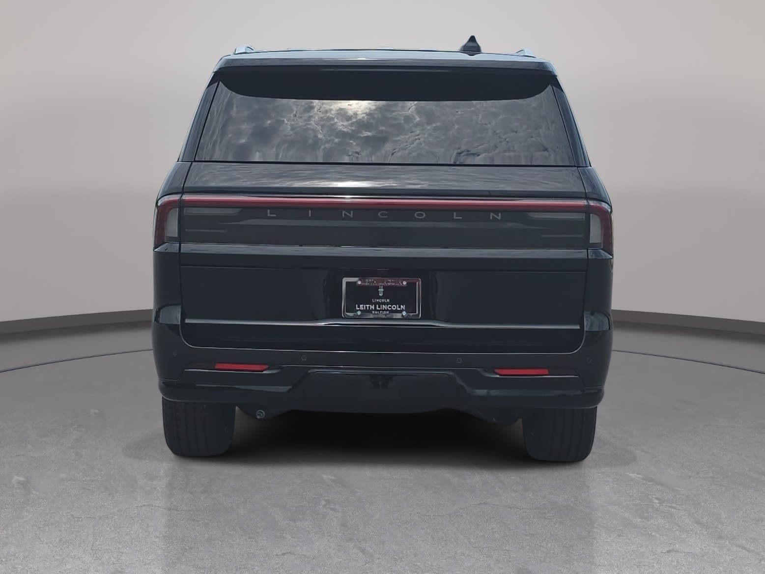New 2026 Lincoln Navigator L Reserve AWD/4WD image 6