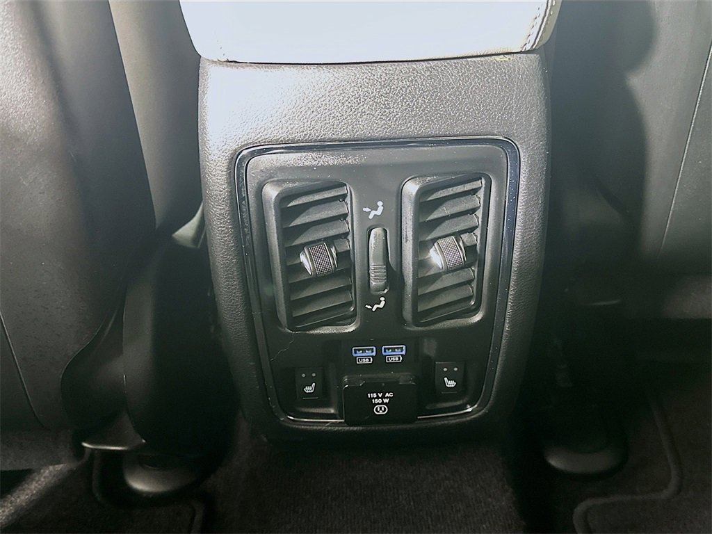 Used 2018 Jeep Grand Cherokee Limited image 22