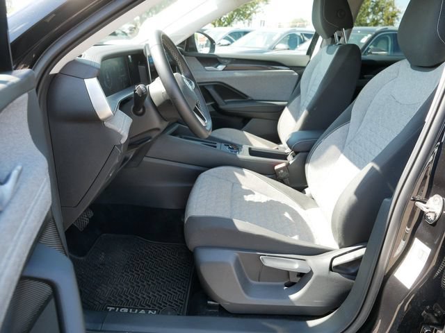 Certified 2025 Volkswagen Tiguan S AWD/4WD image 13